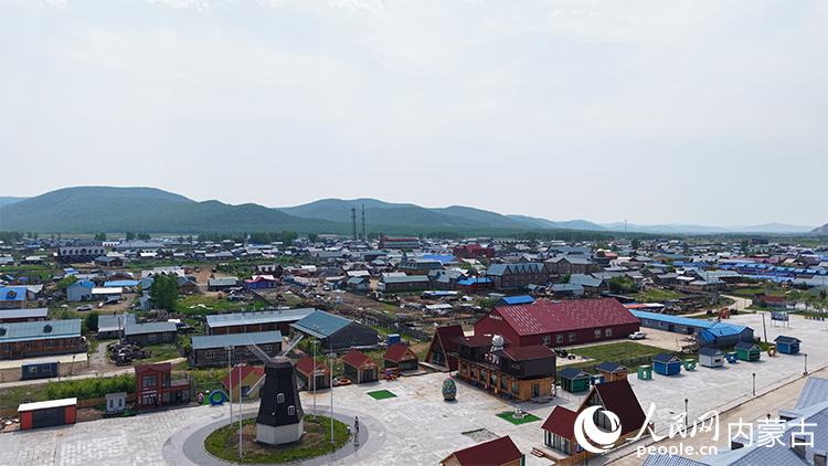 航拍恩和俄罗斯族民族乡。人民网记者 齐浩男摄